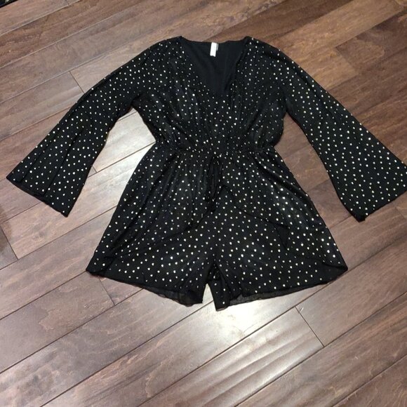 Black and Gold Faux Wrap Pull On Romper With Bell Sleeves SIZE LARGE - Picture 1 of 6